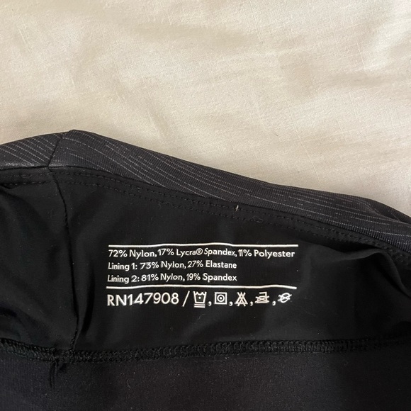 Outdoor Voices TechSweat Move Free Tank - SIZE M in color Night - Picture 5 of 5